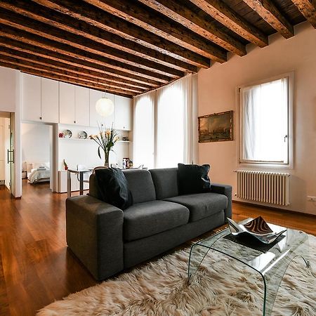 Frari Luxury Veneza Exterior foto