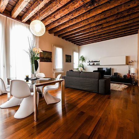 Frari Luxury Veneza Exterior foto