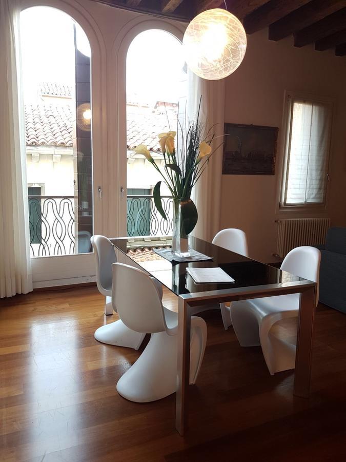 Frari Luxury Veneza Exterior foto