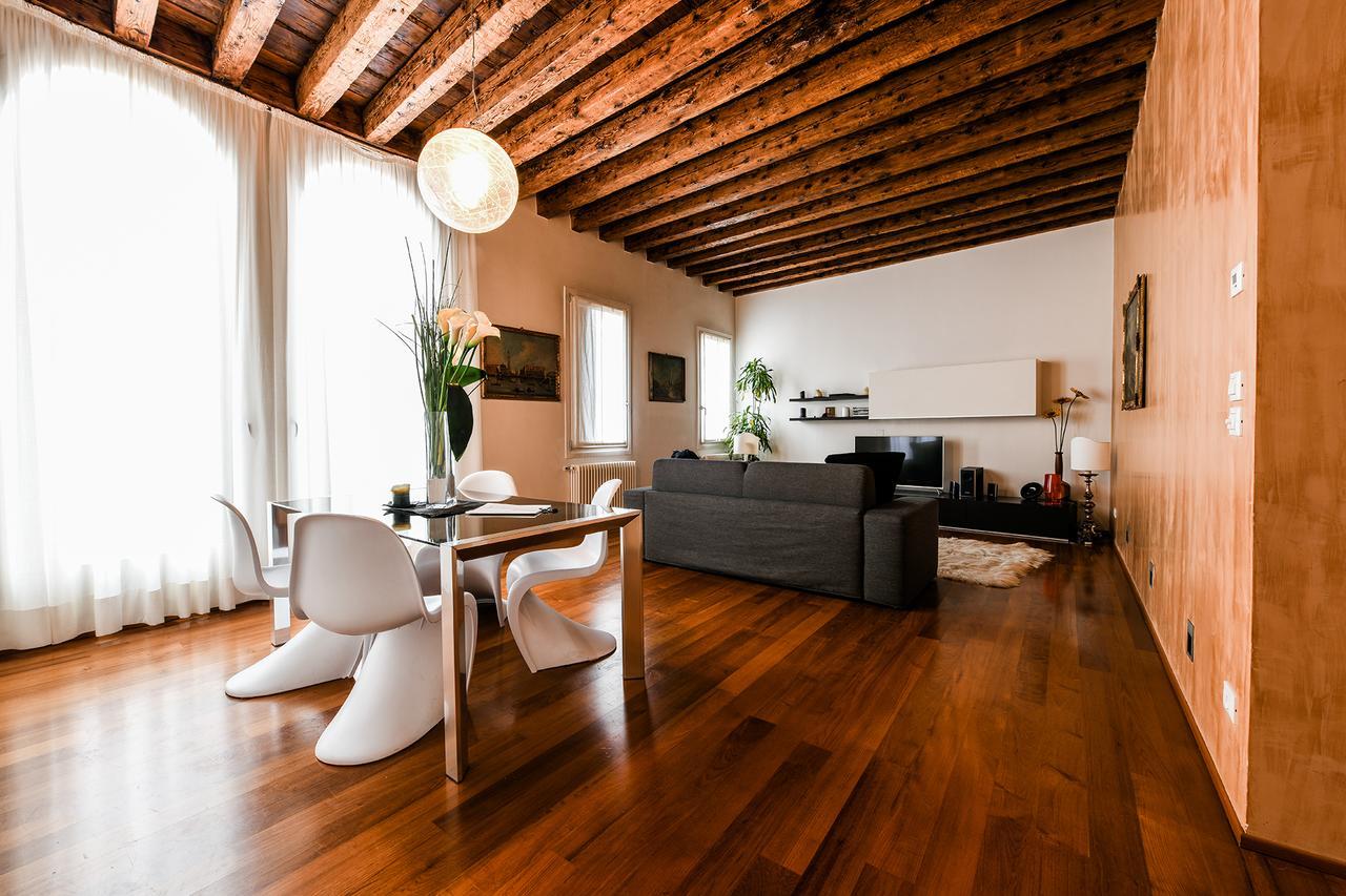 Frari Luxury Veneza Exterior foto